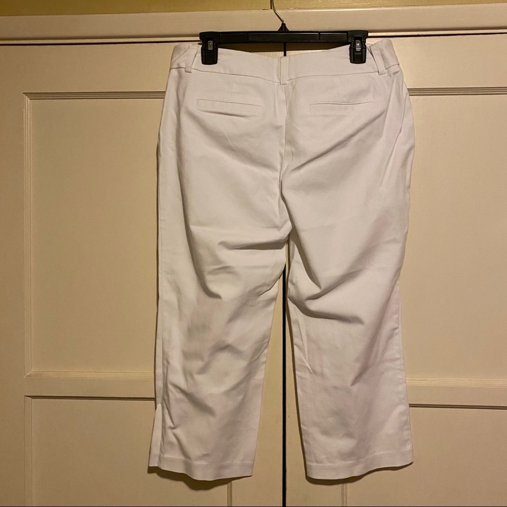 Apt 9 Cropped White Slacks (Capris) Size 8 - image 5